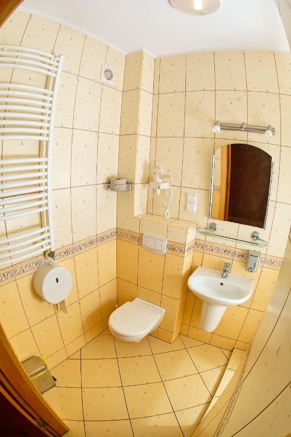 Lesny Osrodek Szkoleniowy W Puszczykowie Puszczykowo Extérieur photo