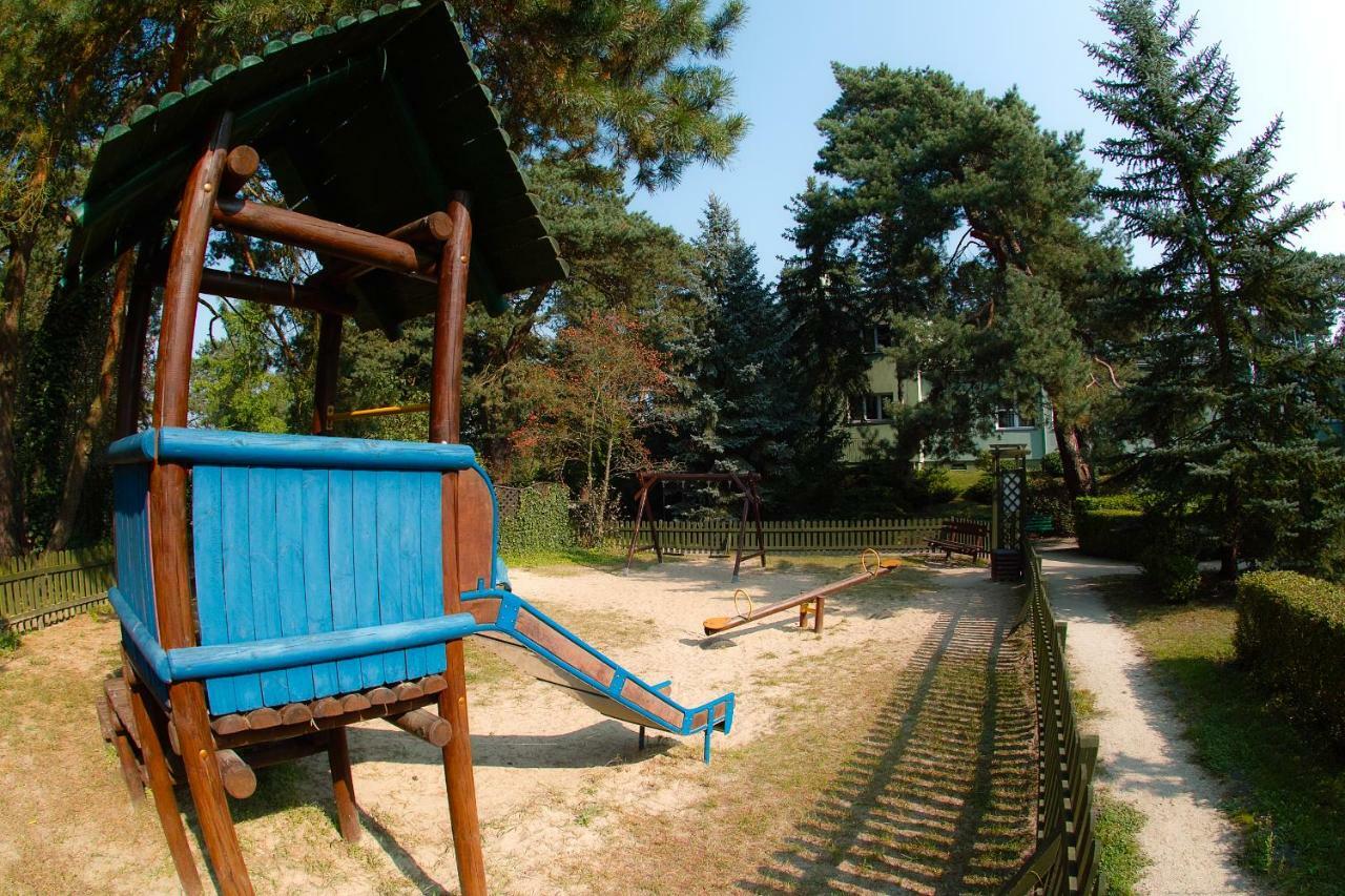 Lesny Osrodek Szkoleniowy W Puszczykowie Puszczykowo Extérieur photo